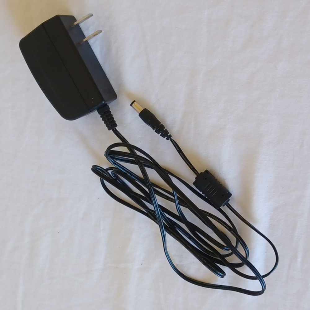 Ubee AC Switching Adapter DSA-12G-12AUS 12V for Wireless Router Cable DSL Modem